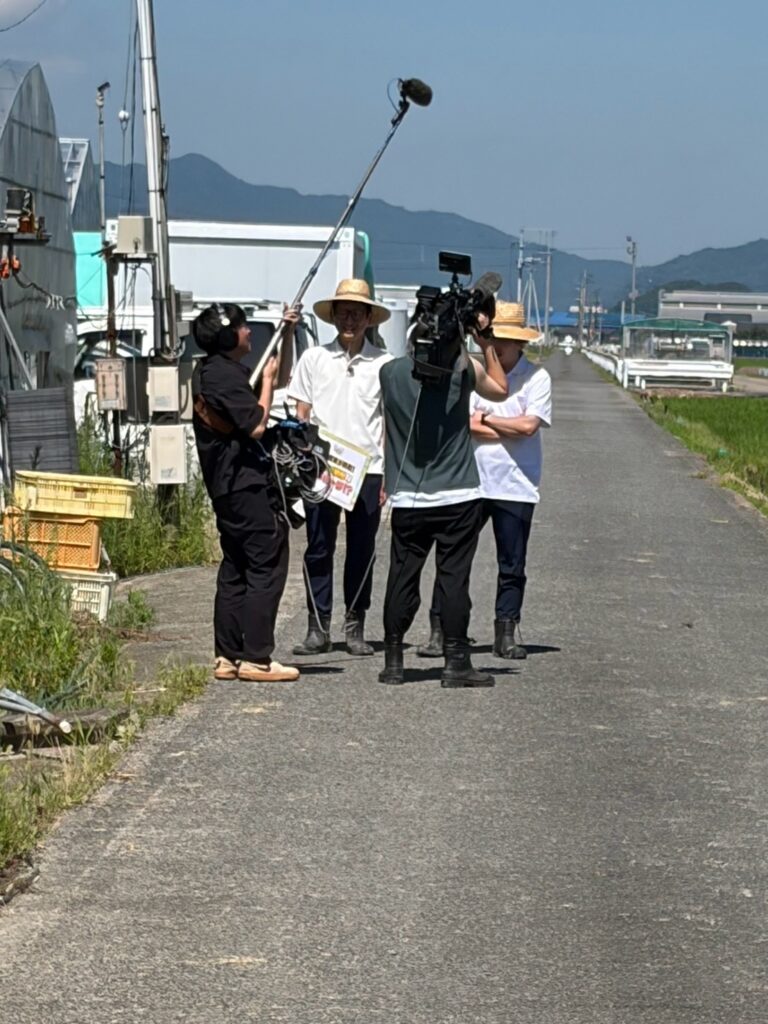 サガテレビの情報番組『かちかちLIVE』取材で番組スタッフとキャストさん